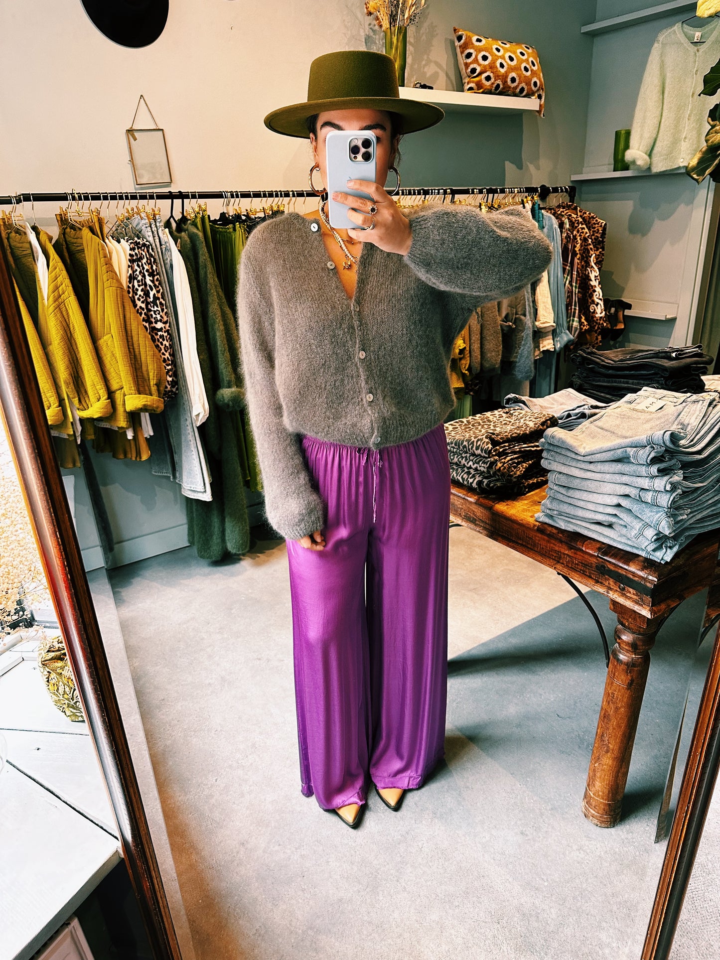 ABBEY - LOSSE VISCOSE BROEK FUCHSIA FRANJES