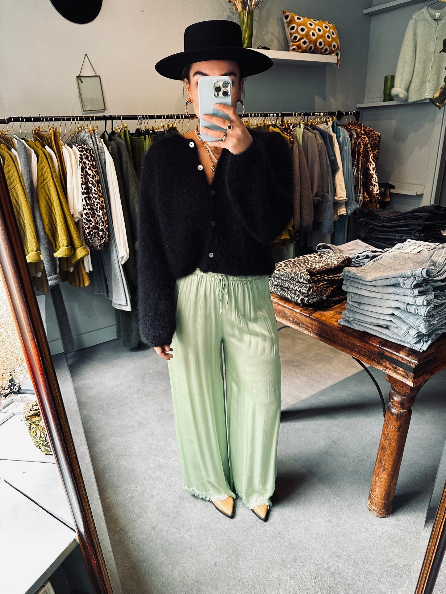 ABBEY - LOSSE VISCOSE BROEK MINT FRANJES