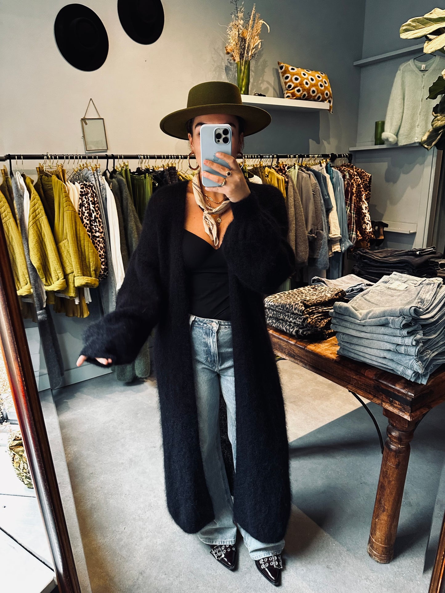 ROSIE - MOHAIR VEST ZWART LANG