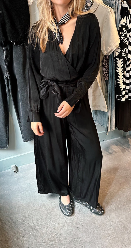 JUMPSUIT - ZWART
